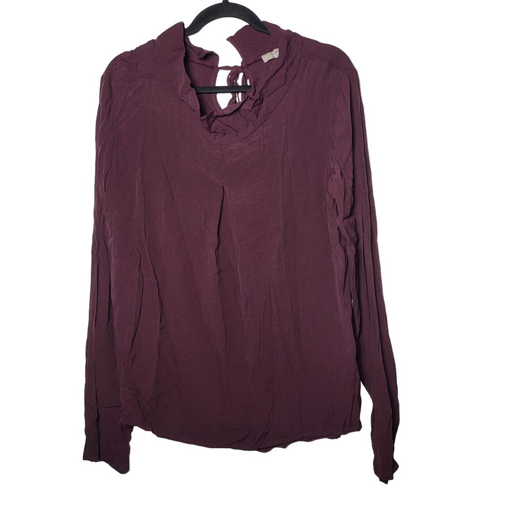 NWT Nostalgia Women's Italian Made Long Sleeve Blouse‎ with Tie Back Size Medium